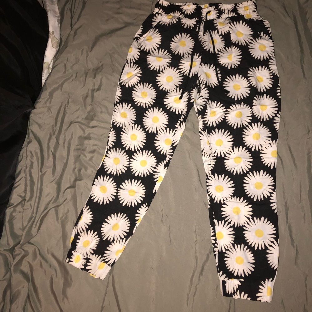 ‼️Sunflower Joggers‼️